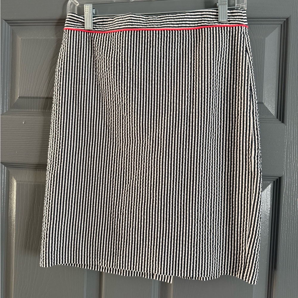 Seersucker pencil skirt